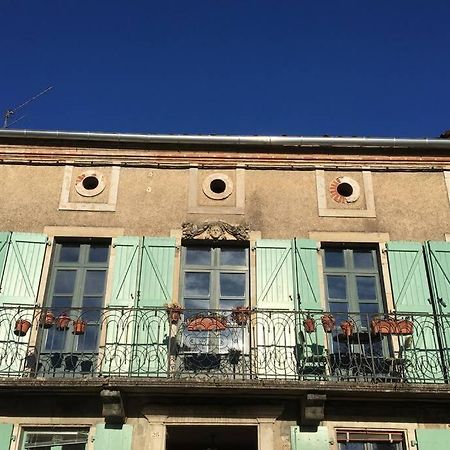 Appartement De 75 M2 Dans Maison Familiale Saint-Antonin-Noble-Val Kültér fotó